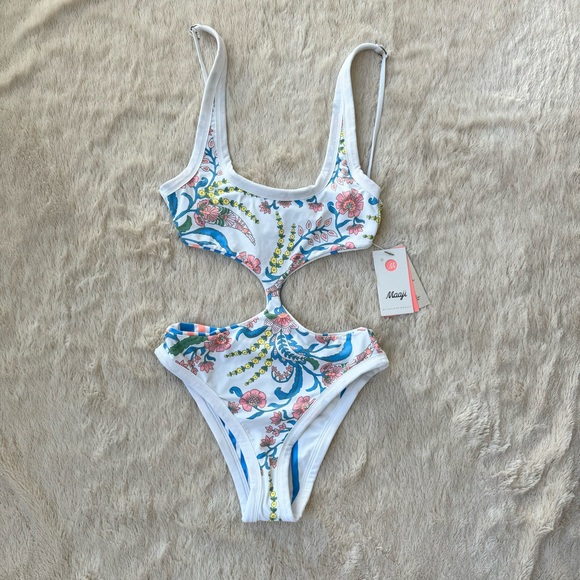 Maaji cutout one piece reversible swimsuit size S - Picture 7 of 9